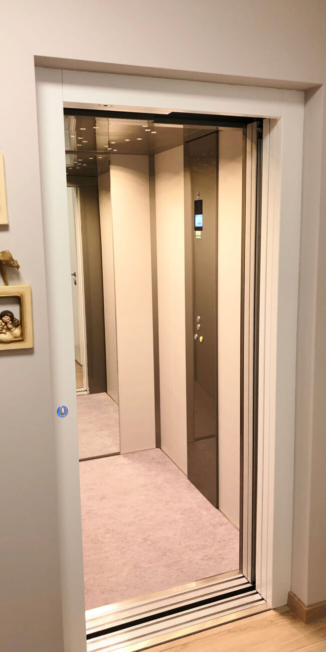 Soluzioni per l'elevazione a Udine e provincia - Elevatori - Piattaforme Elevatrici